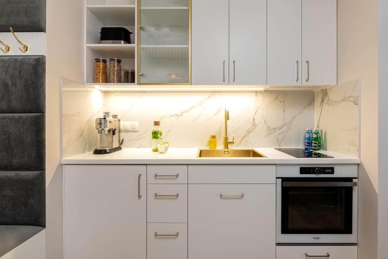 Luxury Design Apartments - Warsaw Tower Bliska Wola Екстер'єр фото