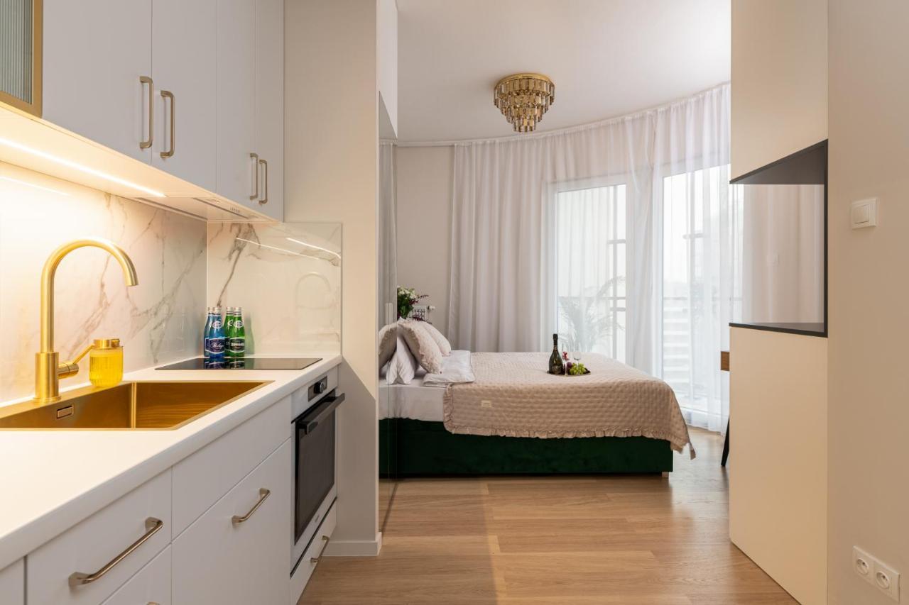 Luxury Design Apartments - Warsaw Tower Bliska Wola Екстер'єр фото